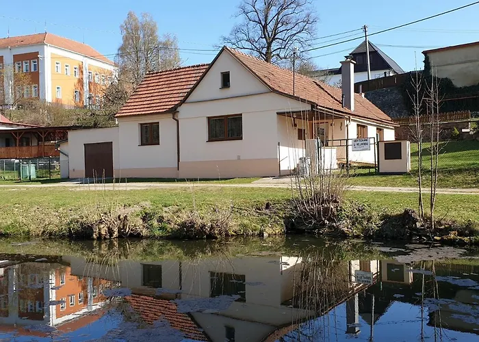 Chaloupka U Vejvodu